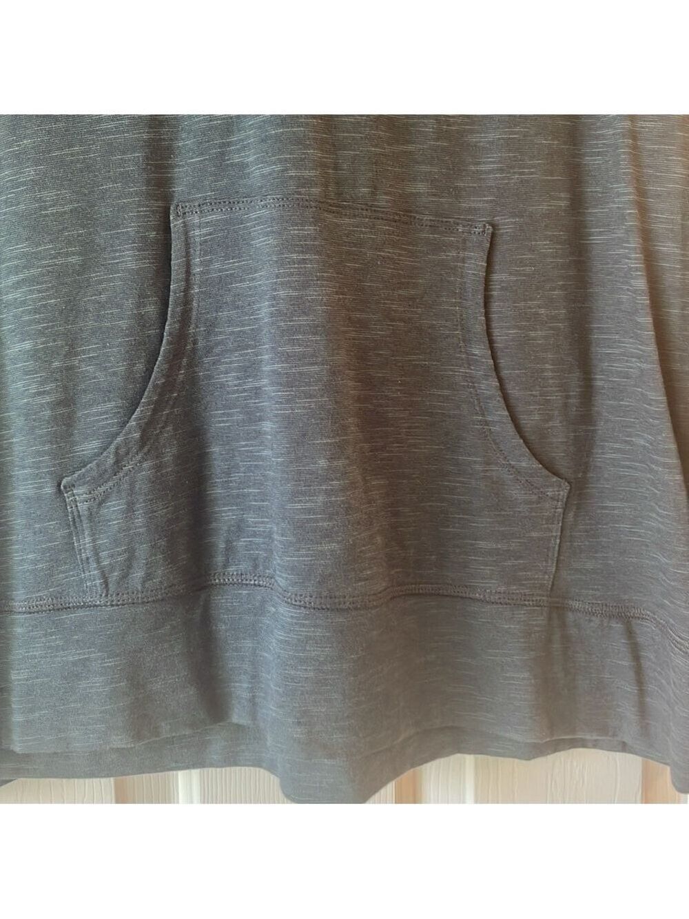 Columbia Hooded Top - Picture 3 of 7
